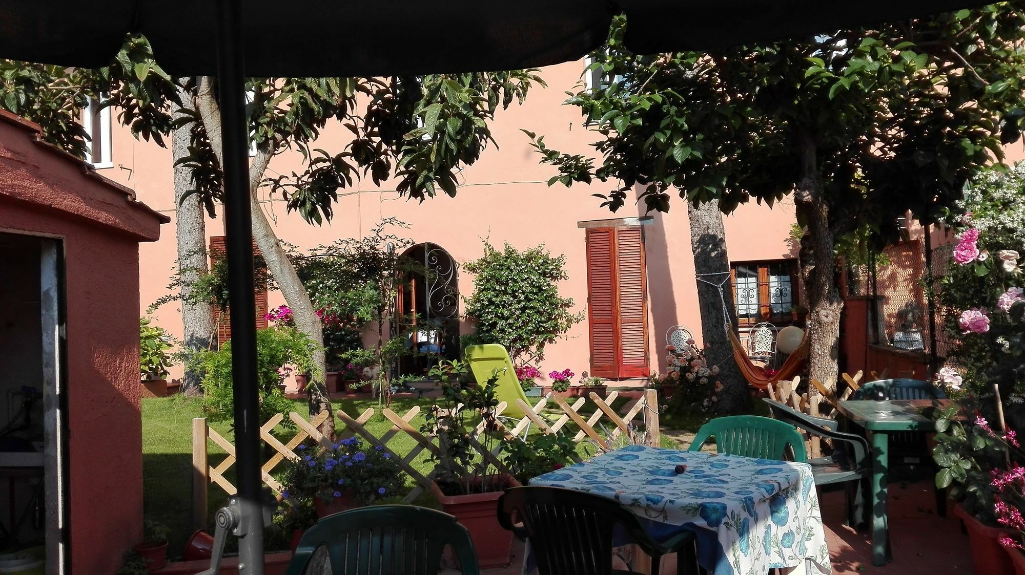 مبيت وإفطار بيرودجا Al Giardino Di Alice المظهر الخارجي الصورة