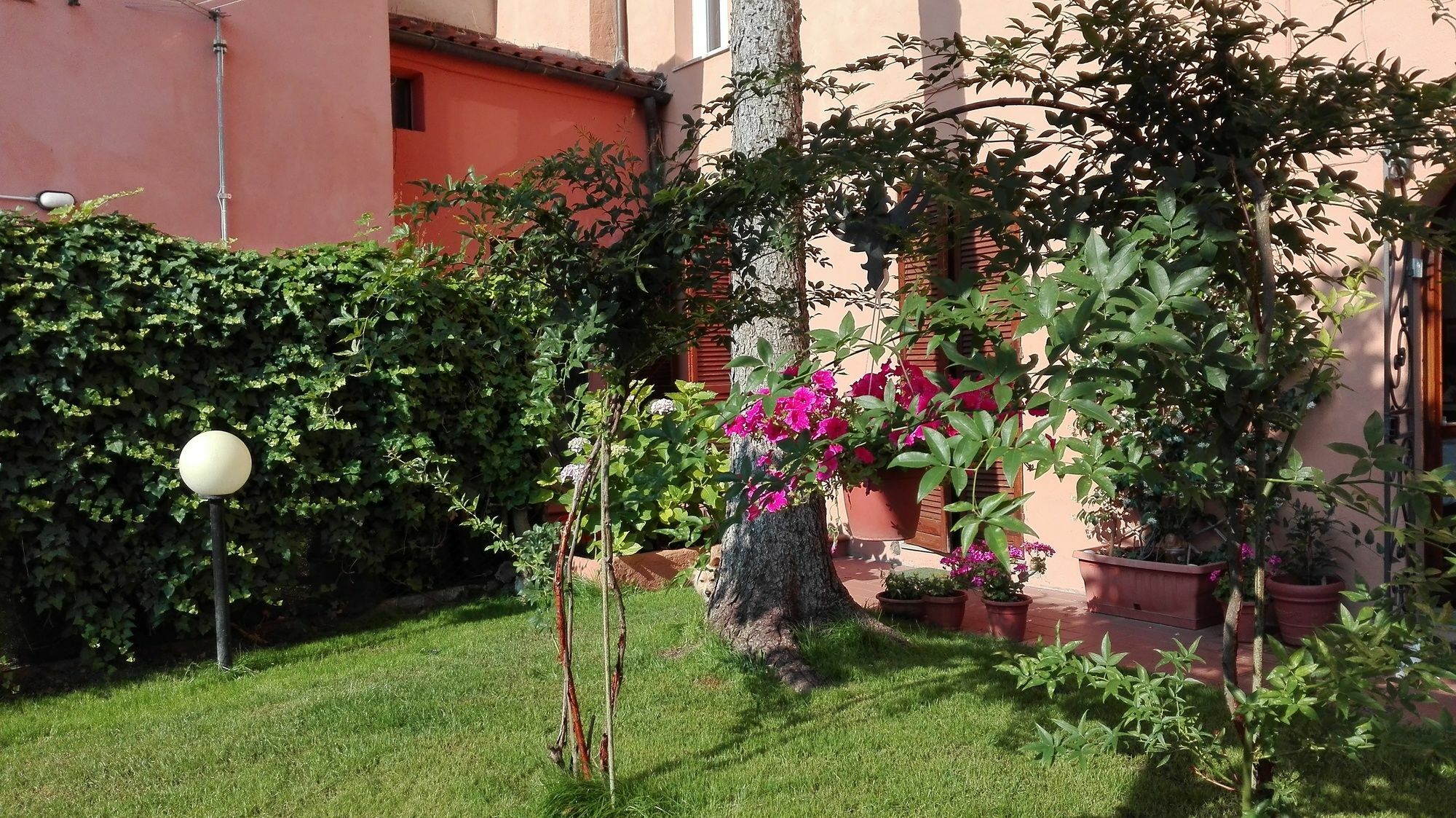 مبيت وإفطار بيرودجا Al Giardino Di Alice المظهر الخارجي الصورة