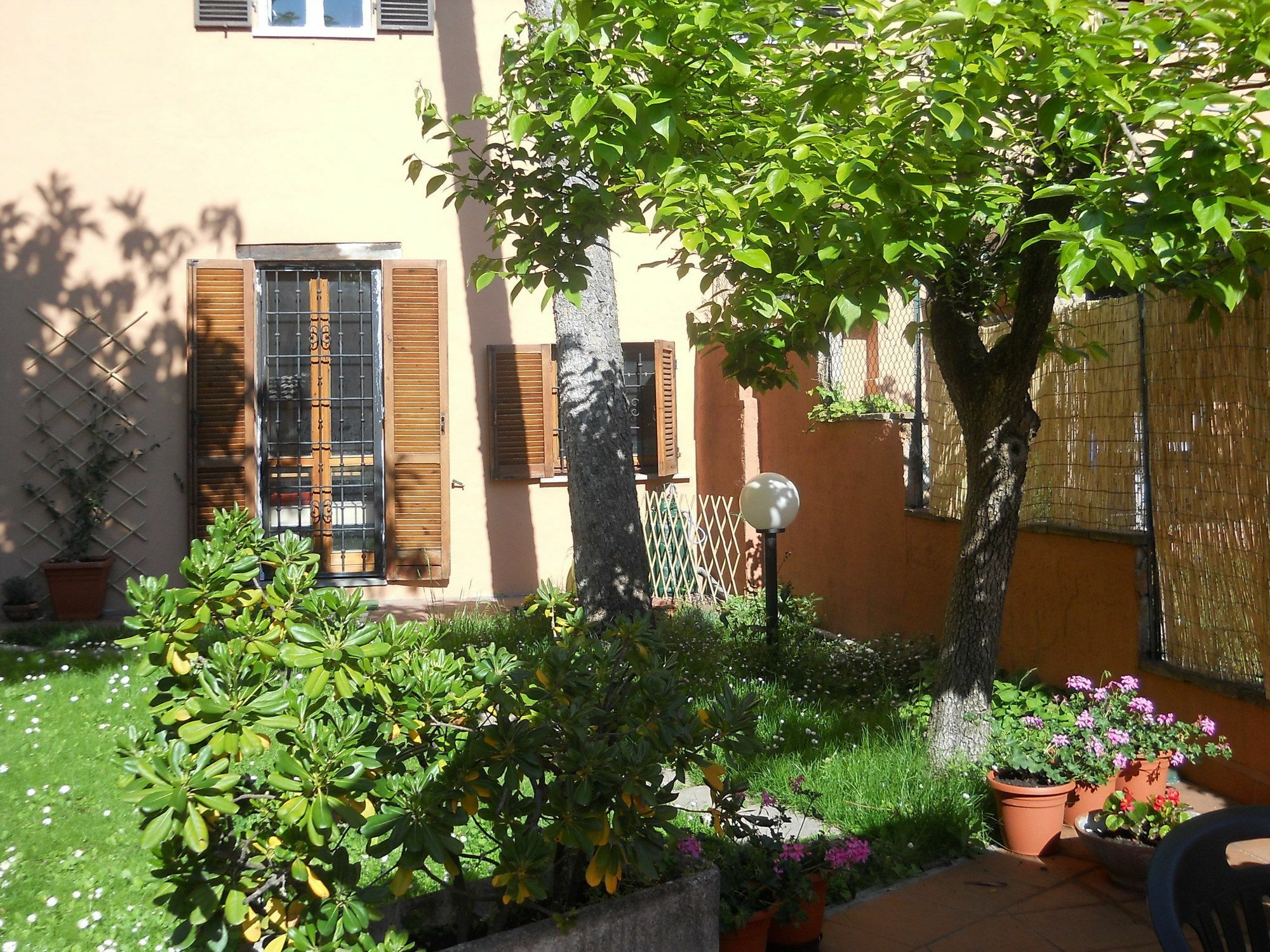مبيت وإفطار بيرودجا Al Giardino Di Alice المظهر الخارجي الصورة