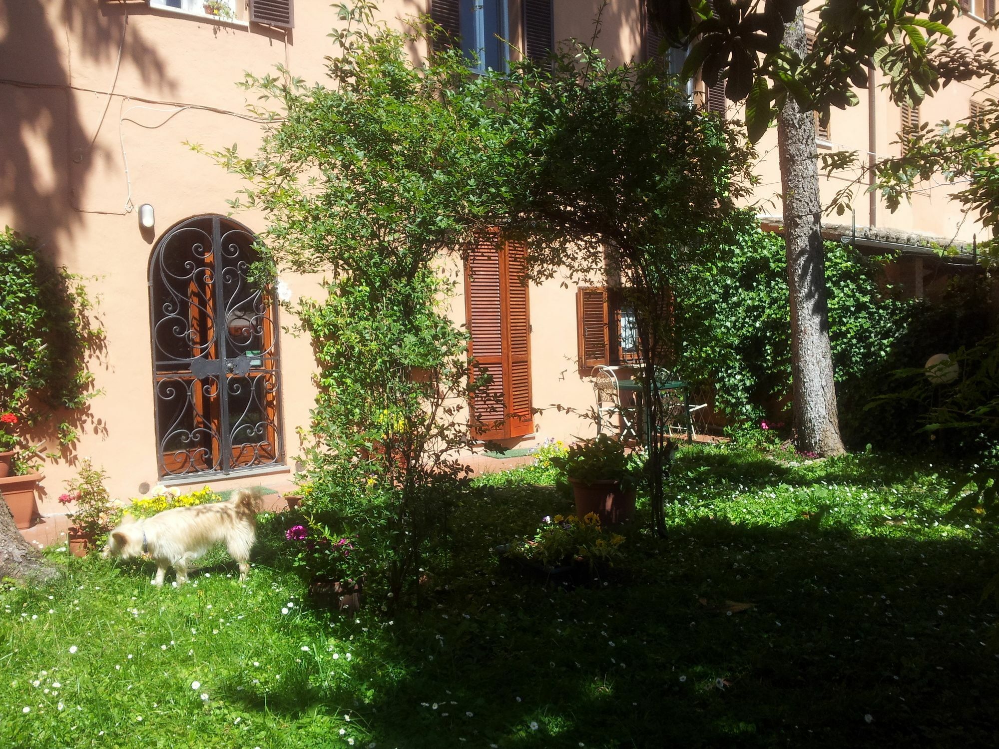 مبيت وإفطار بيرودجا Al Giardino Di Alice المظهر الخارجي الصورة